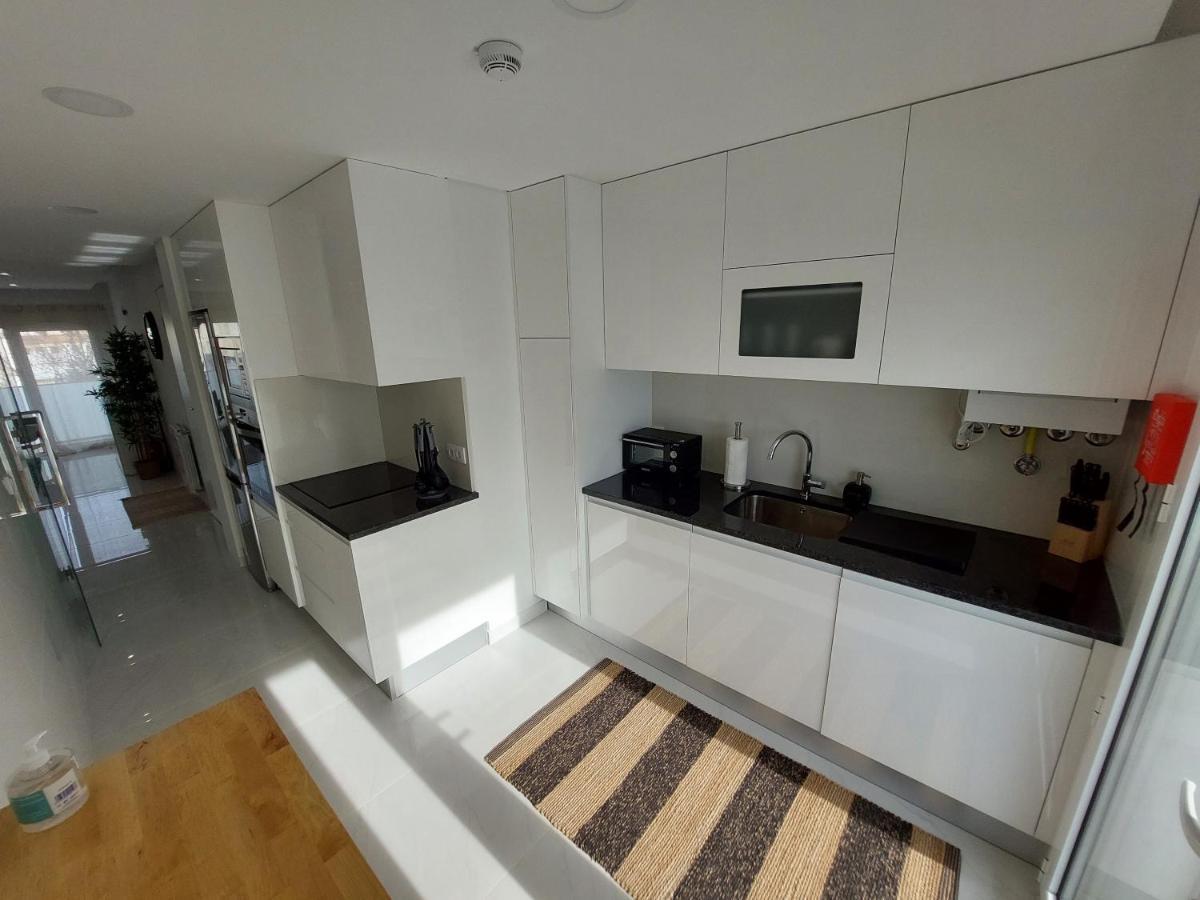 Beach Life Apartment, New, Elegant And Cozy Nazaré Esterno foto